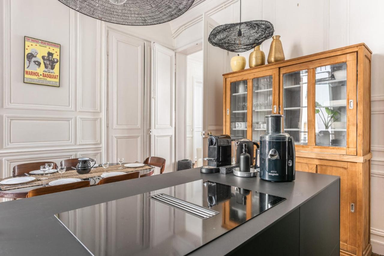 Outstanding Parisian Flat In Heart Of Paris Center Apartment Exterior photo