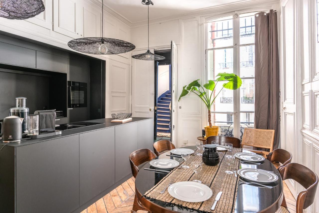 Outstanding Parisian Flat In Heart Of Paris Center Apartment Exterior photo